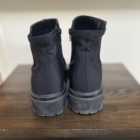 Black Suede boots - Picture 4 of 5